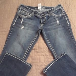 Maurices jeans